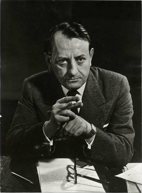 André Malraux mit Zigarette, 1958 
Foto: Yousuf Karsh 