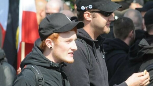 Mario Alexander Müller (links) am 5. September 2009 auf einer Neonazi-Kundgebung in Dortmund. (Foto: antifa-bremen.org)