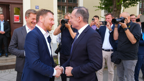 Volker Wissing  & Bahnchef Richard Lutz im Bahnhof Görlitz