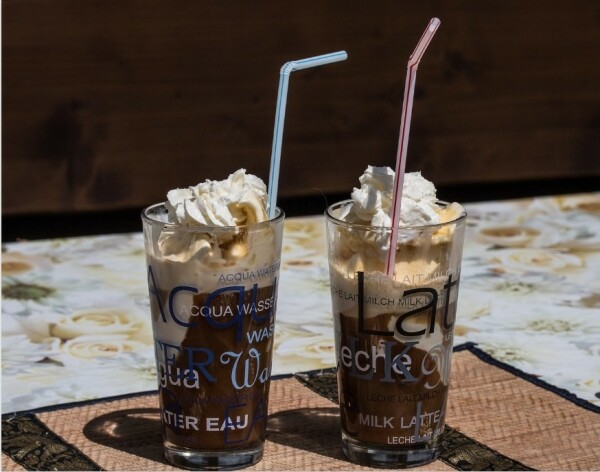 Eiskaffee (Quelle dMz auf Pixabay)