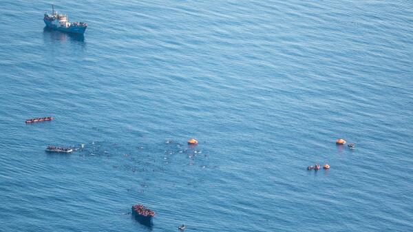 Seenot-Rettungsaktionen der IUVENTA-Crew und von deren Kolleg*innen anderer SAR (search and rescue) Organisationen.