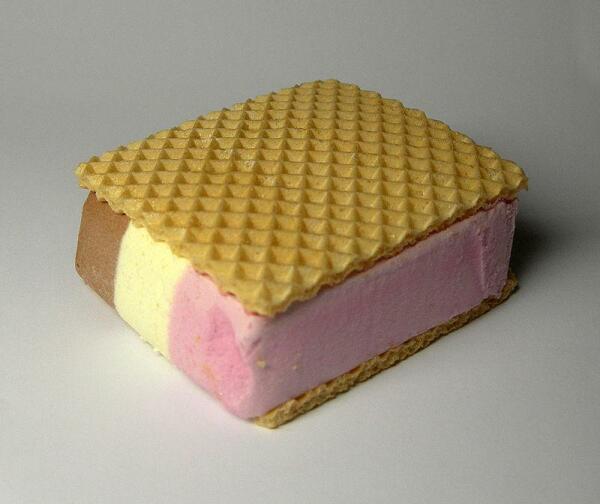 Fürst-Pückler-Eis aus der Eistruhe 